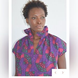 Never a Wallflower Vicki short sleeve Ruby Wax Print blouse abstract Sz Small